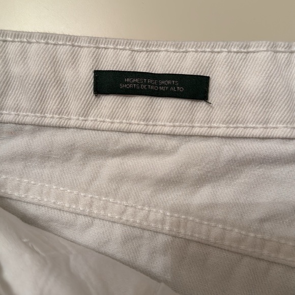 HIGEST RISE SHORTS | WHITE - Picture 4 of 5